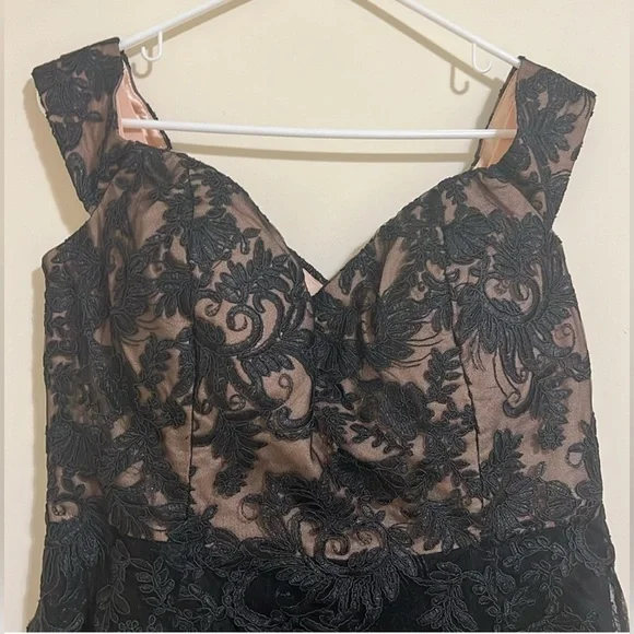 City Chic Elegant Black Dress High Low Design - Picture 3 of 11